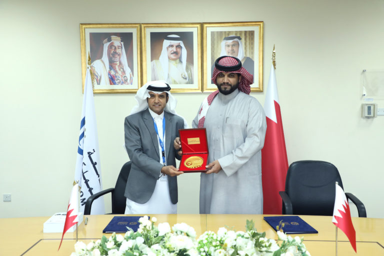 Kingdom University and the “Al-Marsad Society for Human Rights” sign a ...